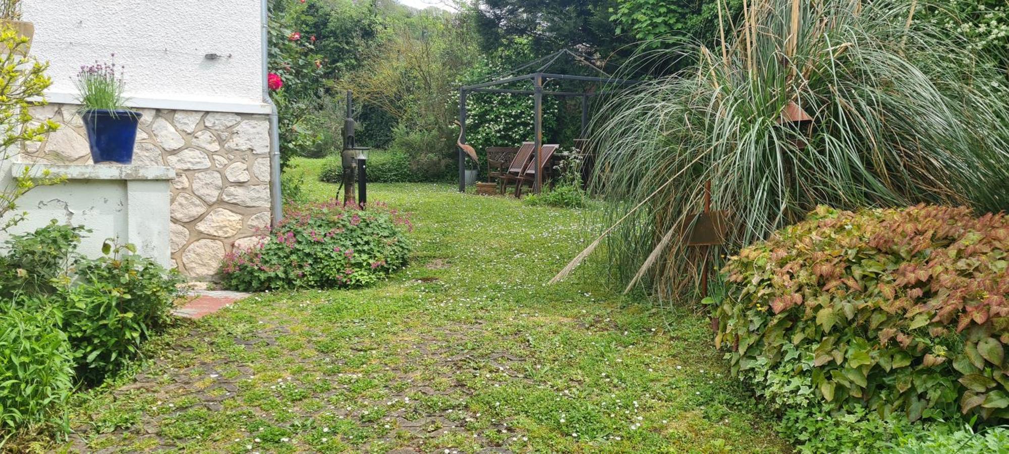 Le Jardin Enchante Ξενοδοχείο Ζιβερνί Εξωτερικό φωτογραφία