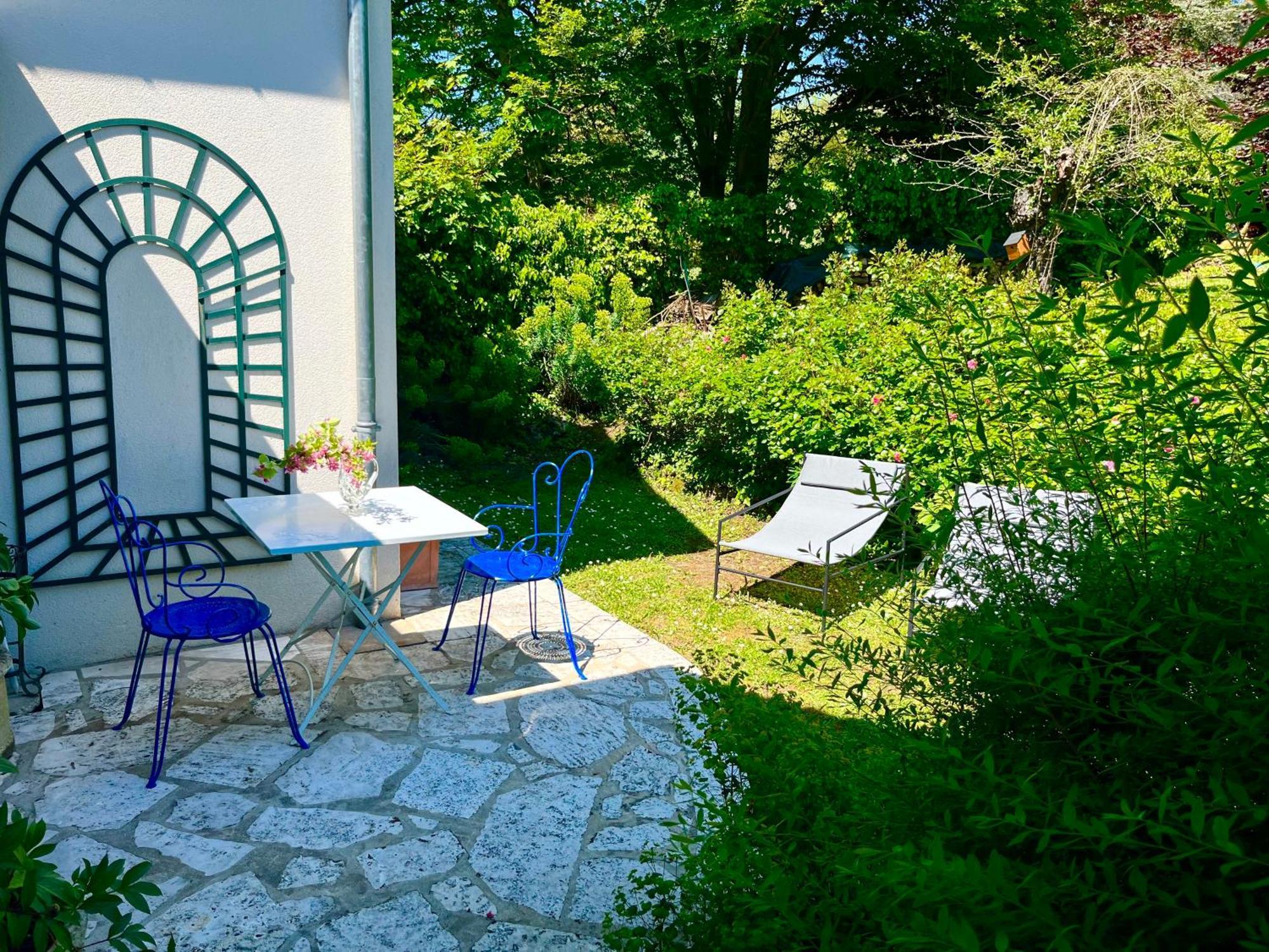 Le Jardin Enchante Ξενοδοχείο Ζιβερνί Εξωτερικό φωτογραφία